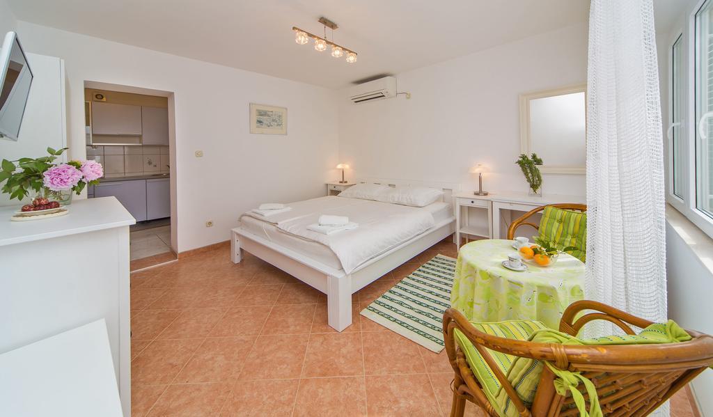 Apartments Jelen Дубровник Стая снимка