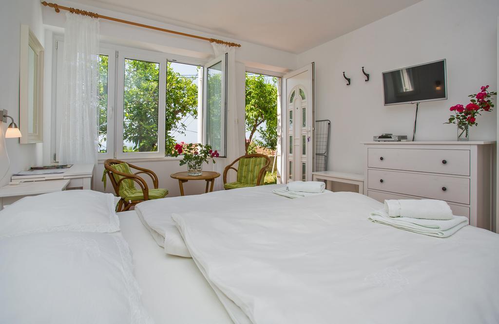 Apartments Jelen Дубровник Екстериор снимка